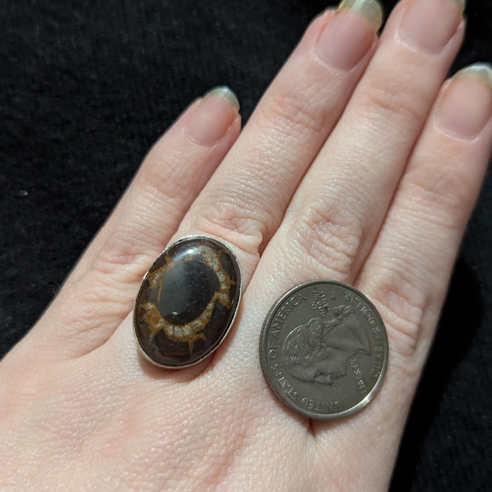Sterling Silver Brown Septarian Gemstone Oval Statement Ring - Size 6 - Picture 4 of 7